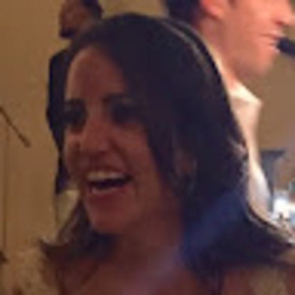 Meet your Posher, Carly - Picture 1 of 1